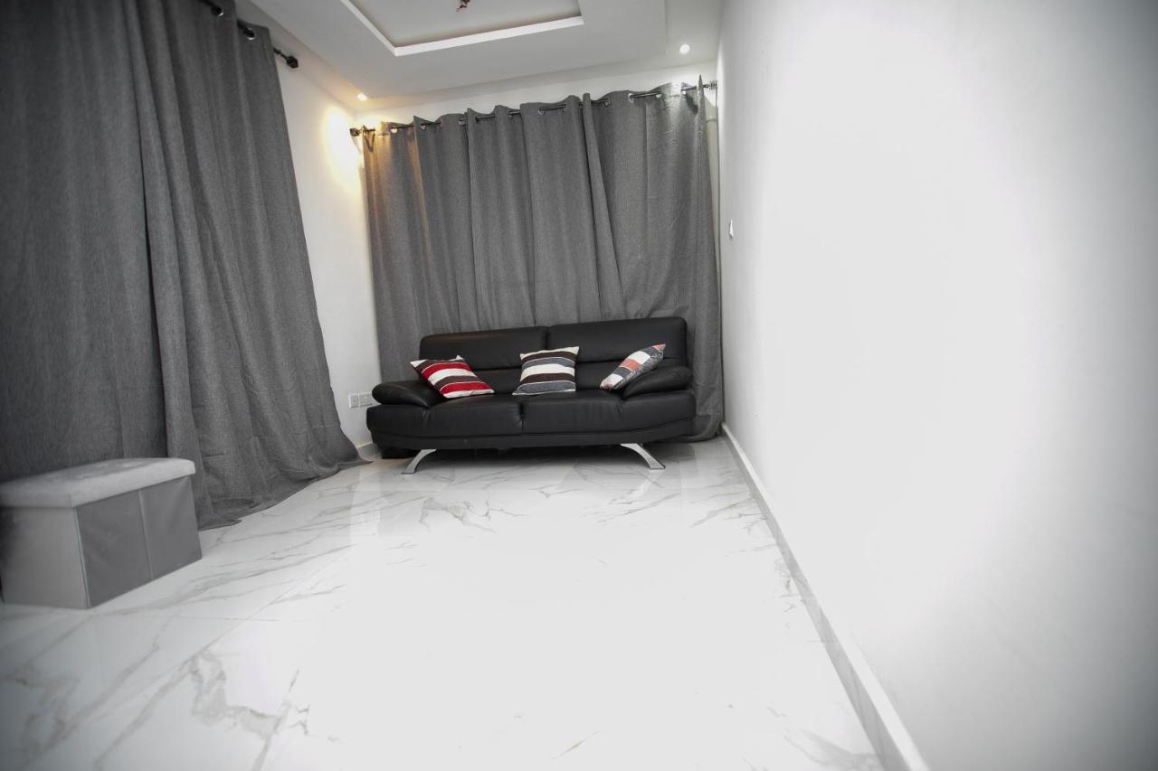 Marysin Guest House Acra Exterior foto